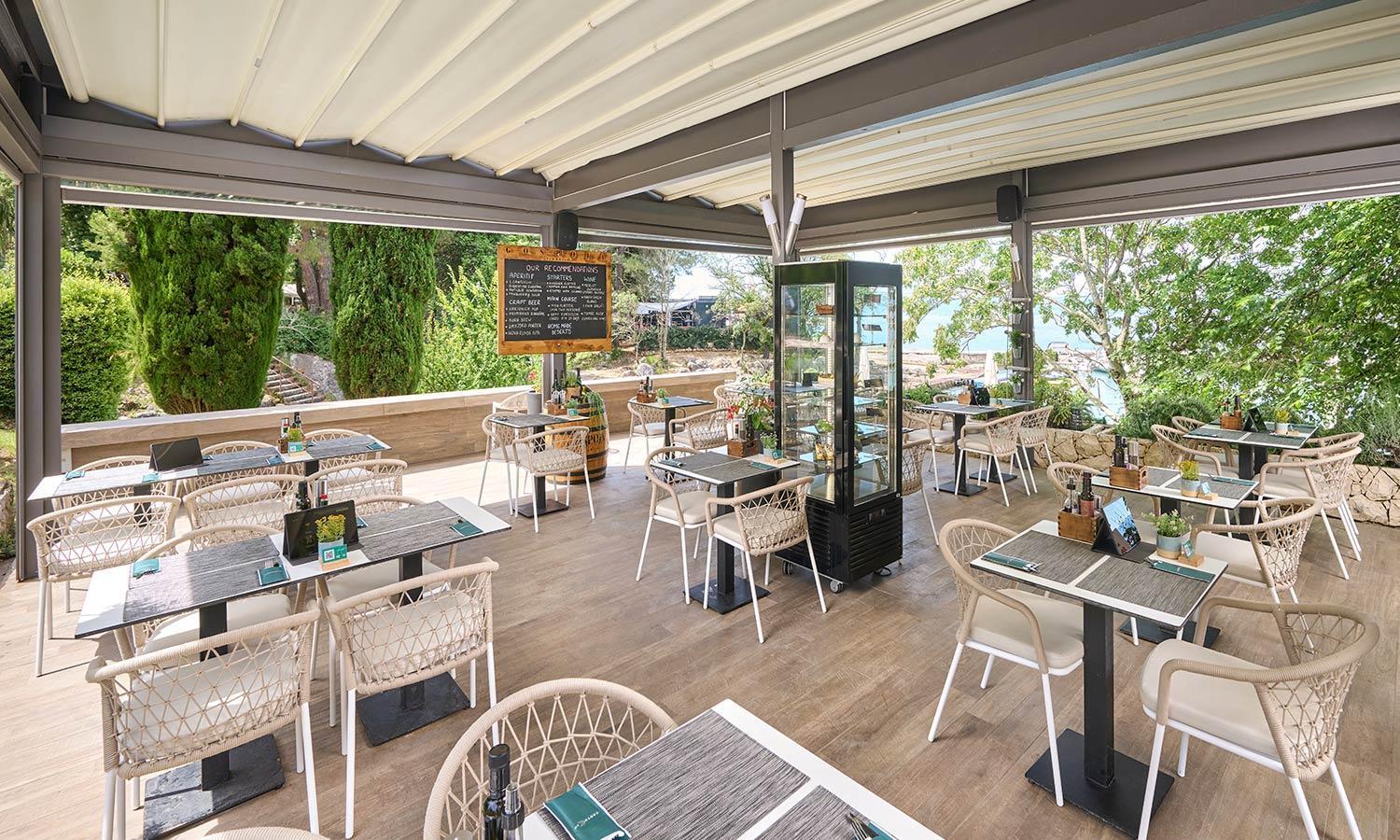 Aminess Style Glamping Villas & Holiday Homes Atea Нивице Экстерьер фото Restaurant